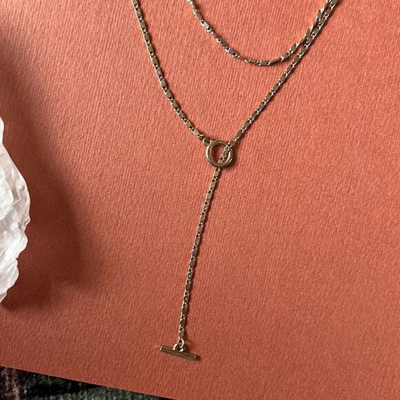 Layered Necklace Yellow Gold 18" Plated Unique Clasp Chain Necklace - Picture 3 of 3